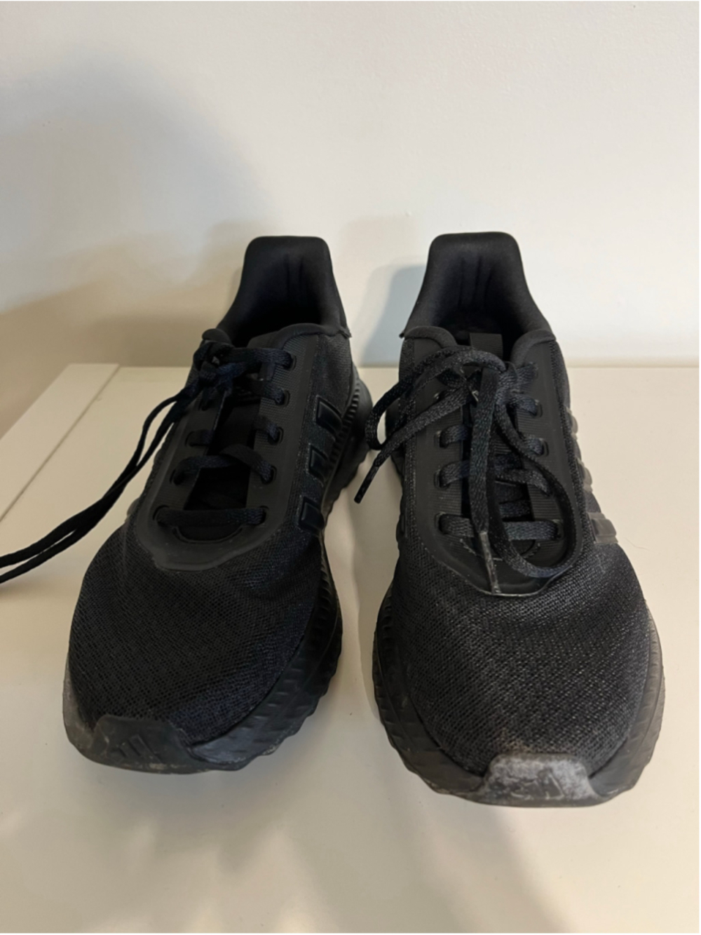 Women's Adidas Cloudfoam Sneakers Black Size 6